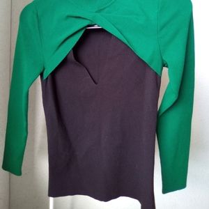 A L C sexy v neck knit wear